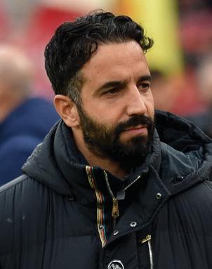 After four losses in a row, ex-Red says it's time to axe misfiring Mo