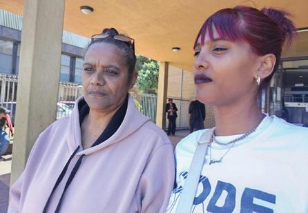 'Baby snatcher' makes new bail demands in her hofsaak