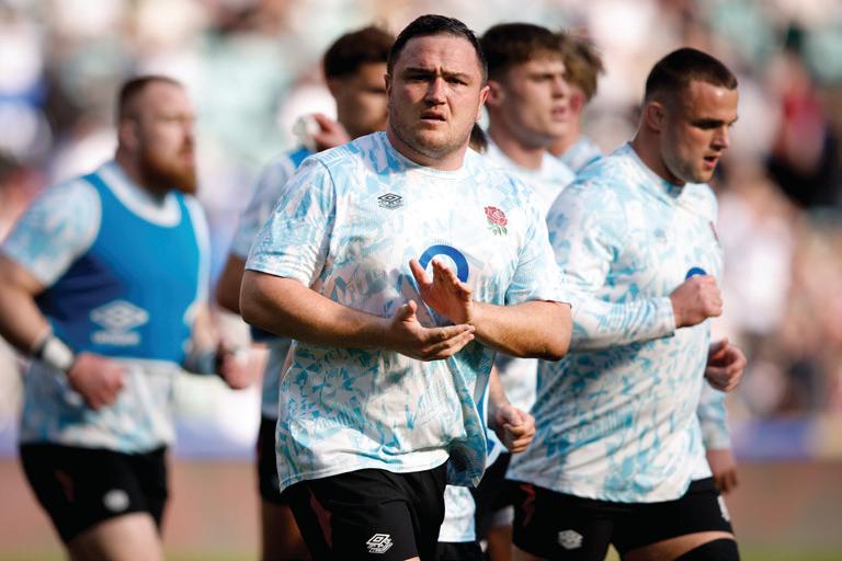 ENG OUT TO KLAP KIWIS