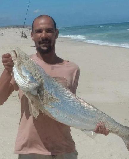 Fisherman shot in robbery at Monwabisi