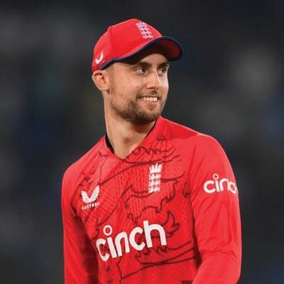 England pushed to brink