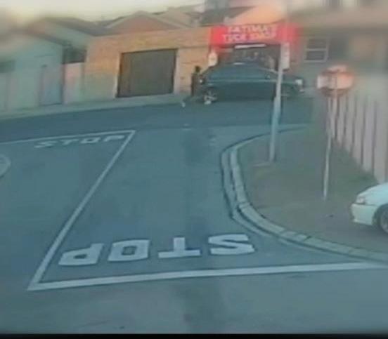 COPS PROBE BRAZEN STRANDFONTEIN CARJACKING