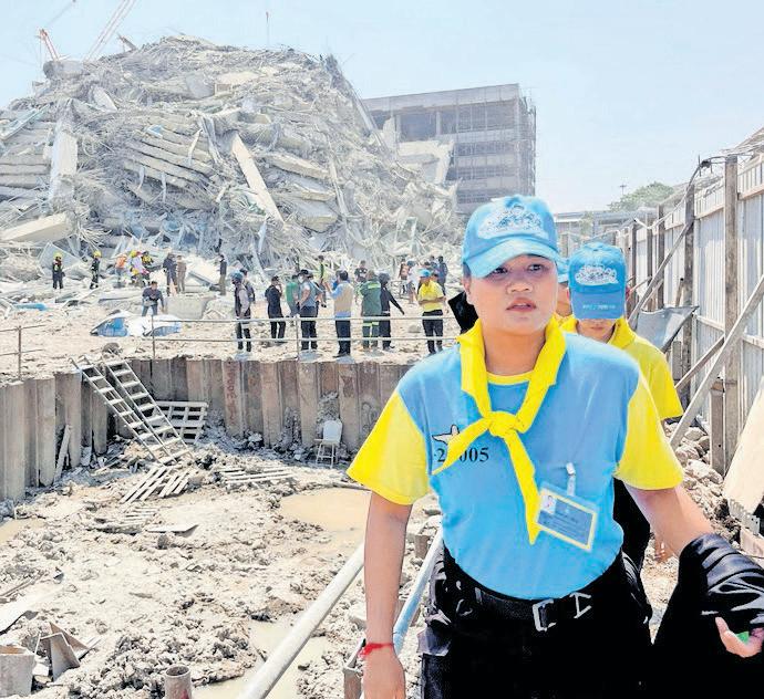 Nations reel after 'mass casualty' earthquakes