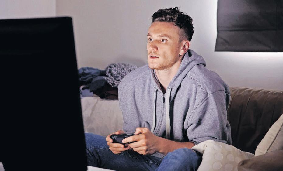 Men are struggling to find love. Here's why...