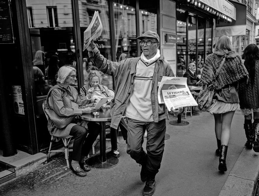 Extra! Extra! Paris news hawker Ali Akbar set for knighthood