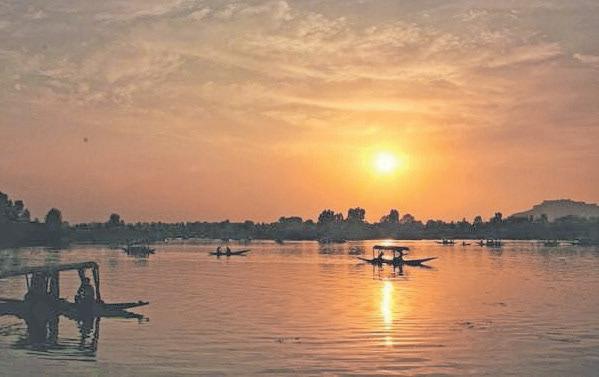 There's more to Kashmir – like shikaras, saffron, skiing and snow