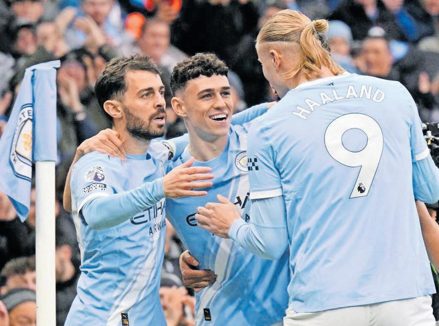 City eye Premier League title twist as pressure mounts for rivals