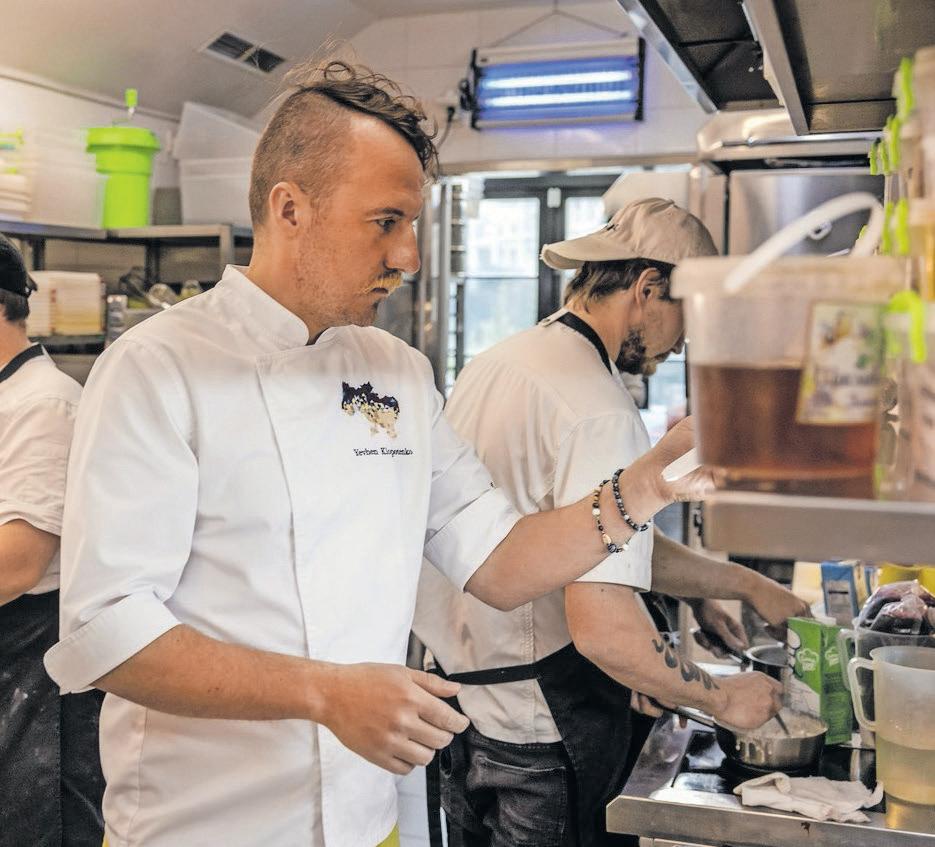 Ukrainian chef fights to save his country’s cuisine