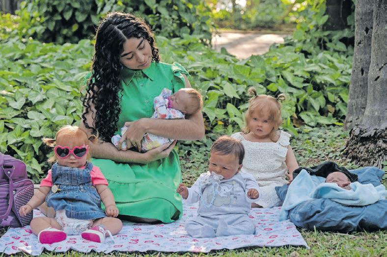 Hyper-realistic dolls fascinate and creep out Brazil