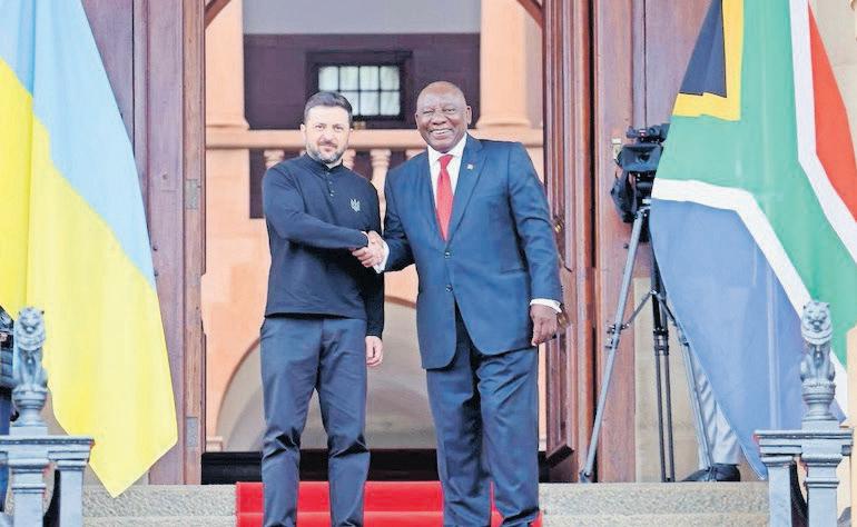 Ramaphosa on a tightrope as pressure mounts on Zelensky