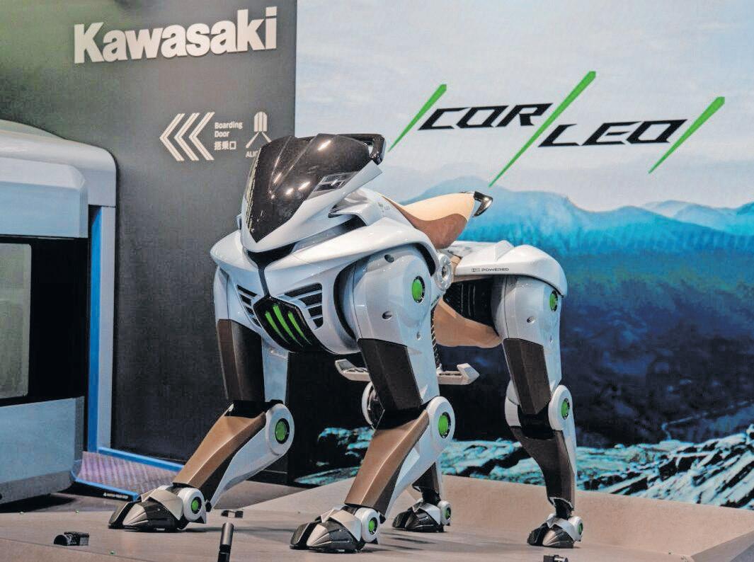 A robot that you ride like a horse is being developed