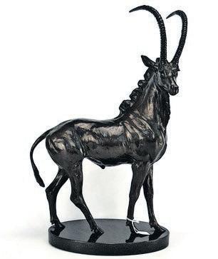 Online auction full of treasures