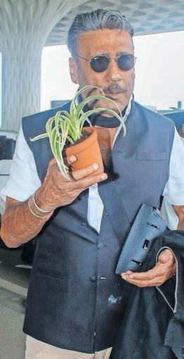 Jackie pays tribute to Shashi