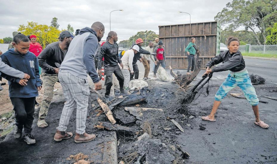 State's paralysis on delinquent municipal officials eroding public trust