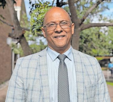 Teachers honoured at national awards