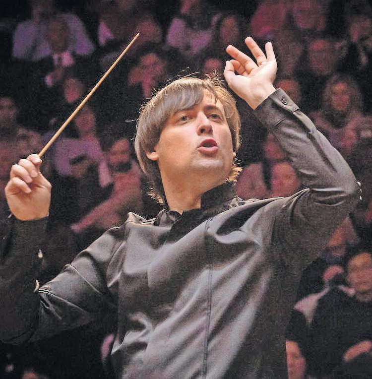 Grammy winner peforms in Kayamandi