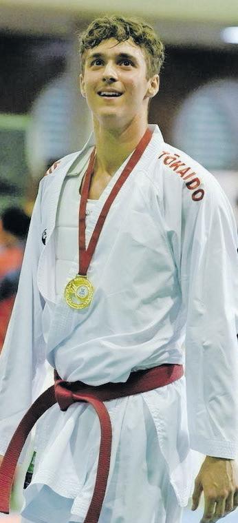 Hout Bay's Rio Cruz claims gold