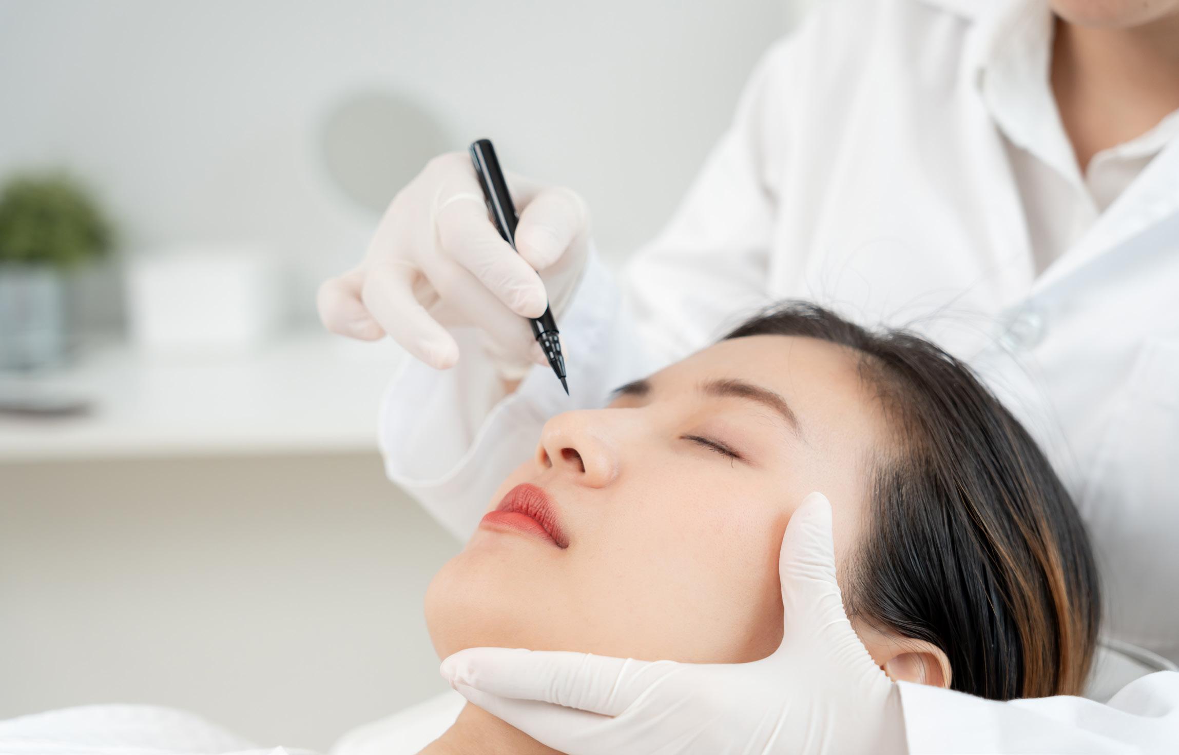 Craze for perfection driving many towards cosmetic procedures: Docs