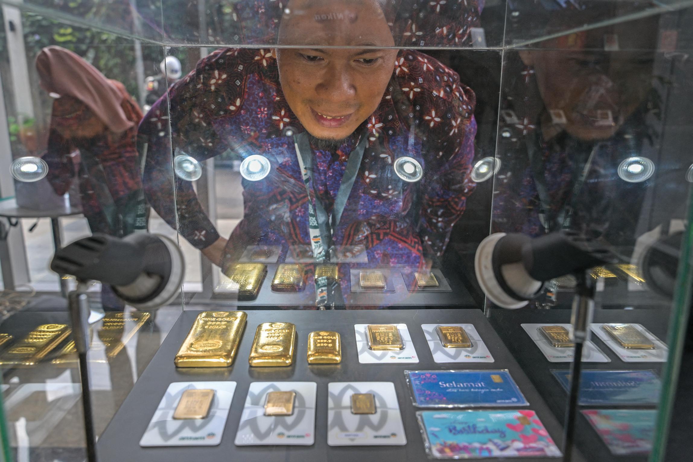 Gold may be entering its final blow-off phase after record