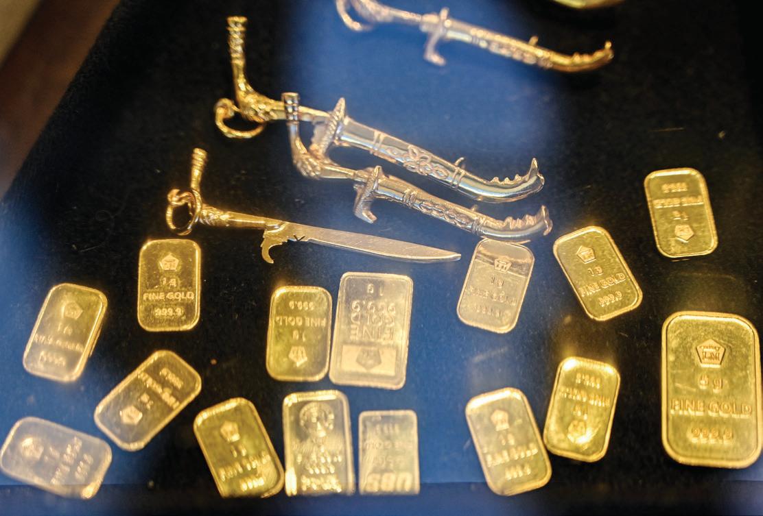 Gold's bull run unlikely to end soon, analysts say