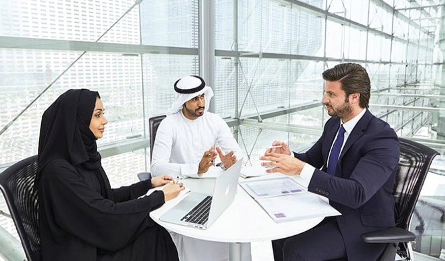 Can an HR agent start a similar consultancy as a side venture?