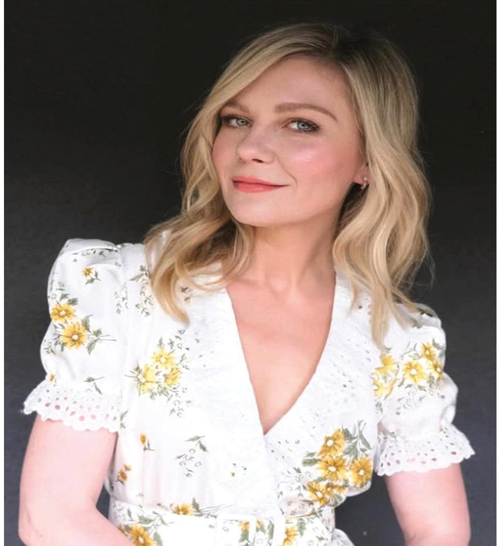 Kirsten Dunst credits her 30-year Hollywood career to 'good friends and family'