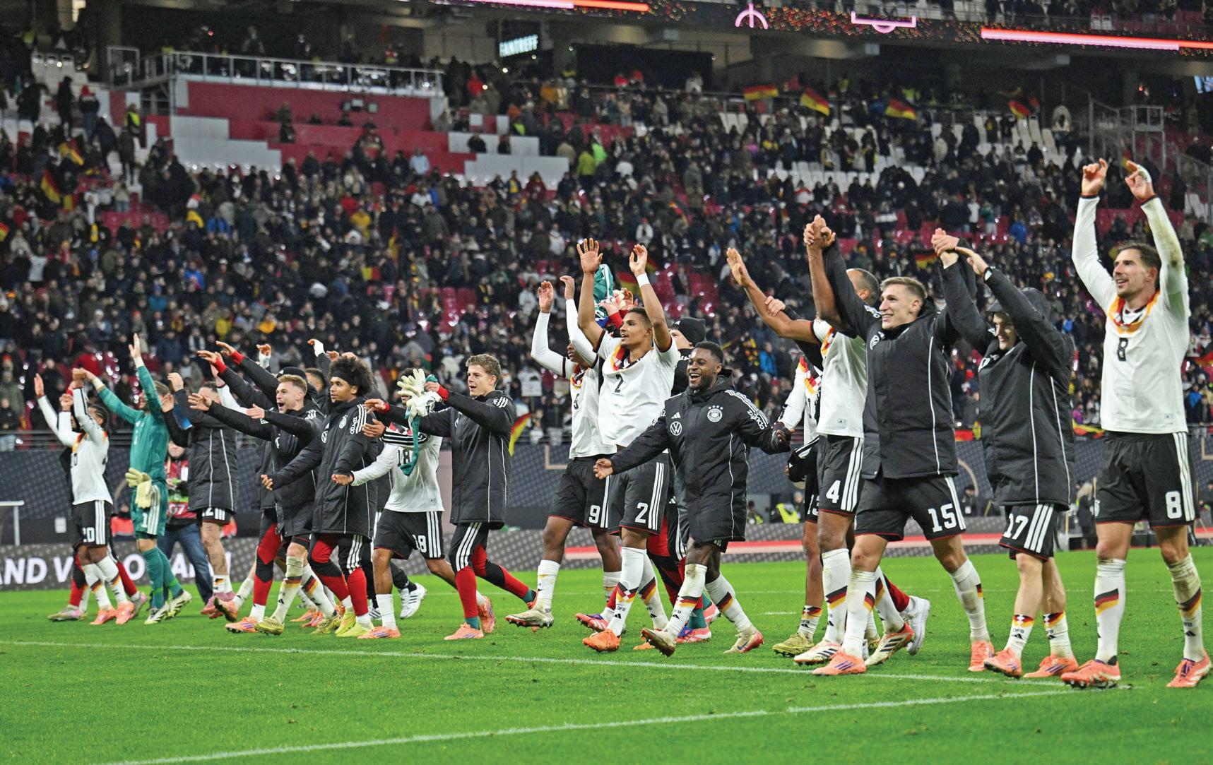 Heavyweights Germany, Netherlands book World Cup spots in style