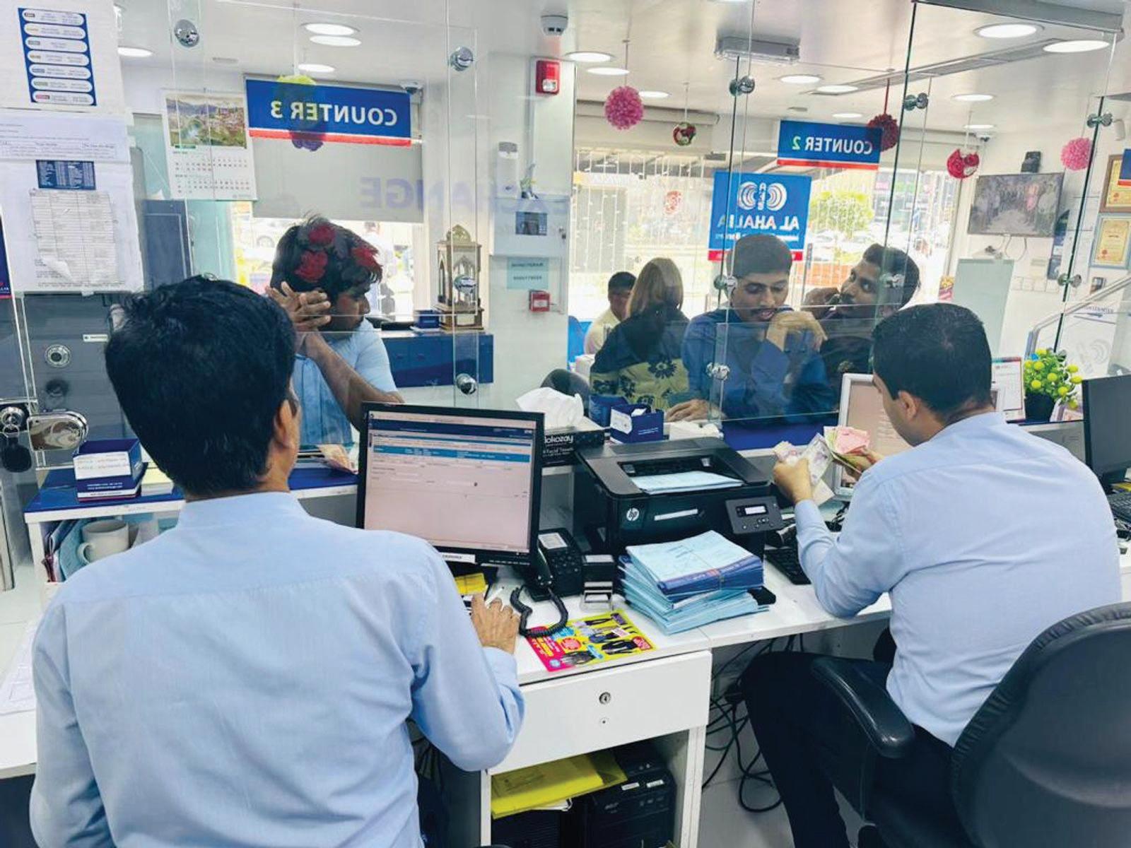 Weak rupee gives Indian expats unforeseen bonus