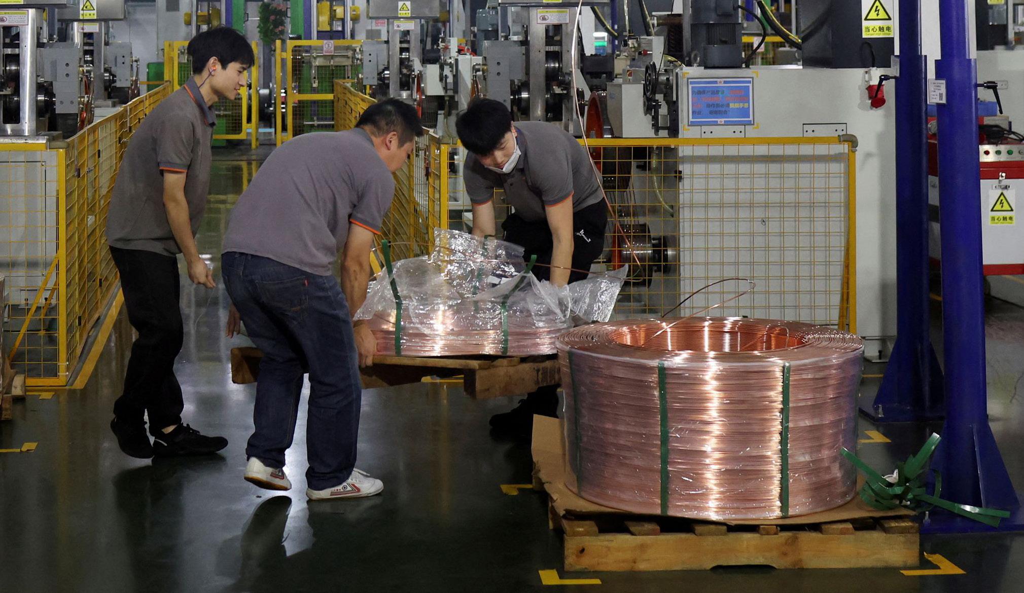 China's economy stalls as calls grow for reform