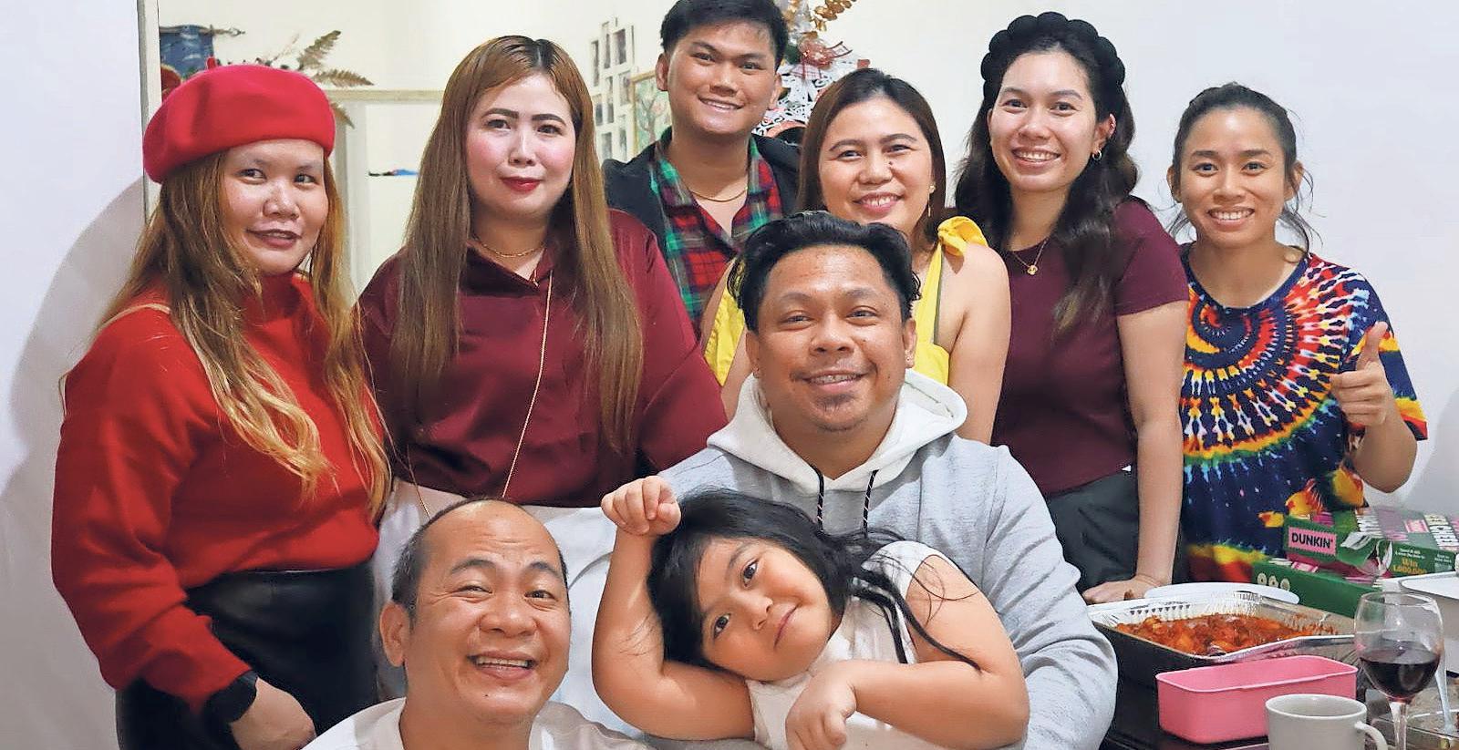 Expats keep Xmas tradition alive with 'Dubai family'