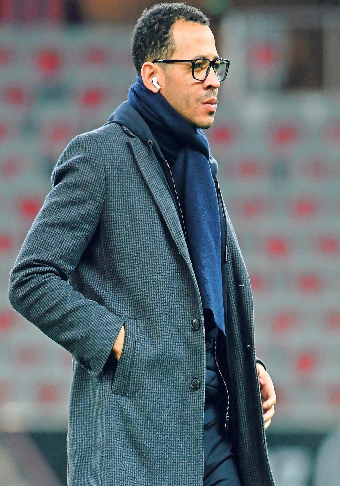 Chelsea picks inexperienced Rosenior to succeed Maresca