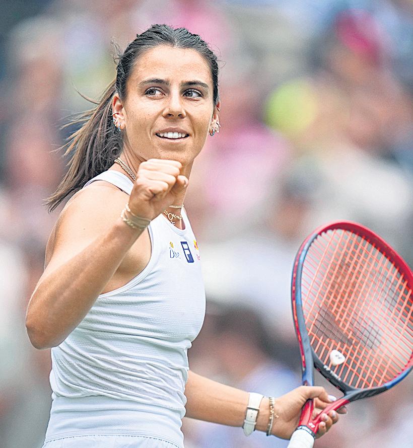 Krejcikova, Rybakina ouster ensures new champ at W19