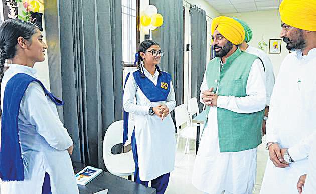 Mann dedicates 8 libraries to public in Barnala district