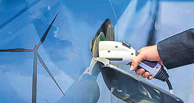 Central, state govts map own routes to clean mobility