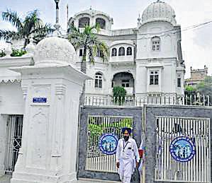 Takht-appointed panel's call for polls at Teja Singh Samundri Hall leaves SGPC in a fix