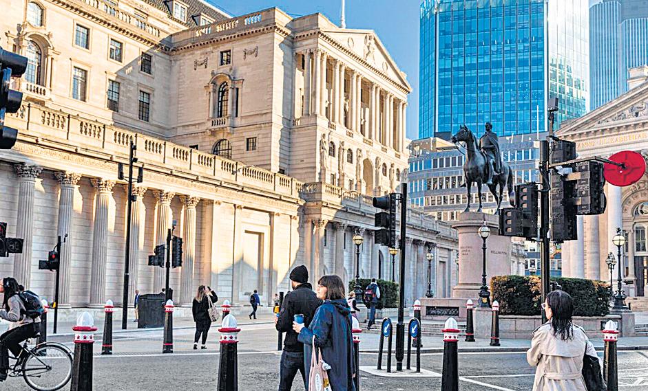 High-level English, no criminal record: UK to toughen rules