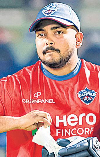 Shaw hits double; Delhi in control