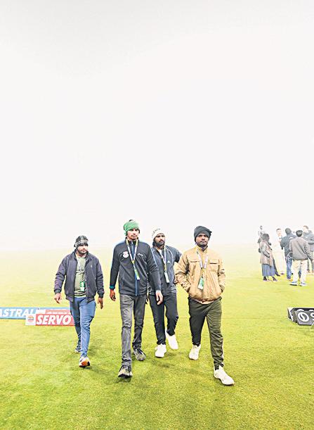 Gill under injury cloud as fog rules out Lucknow T20I