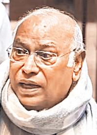 FM, Kharge spar over expunged Parl speech