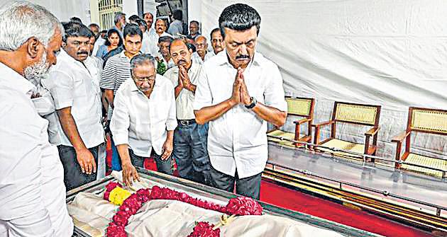 Ex-CM Karunanidhi's eldest son MK Muthu dies at 77