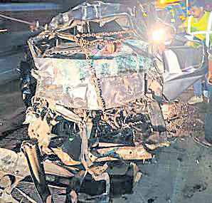 6 killed, 2 injured in Yamuna e-way accident