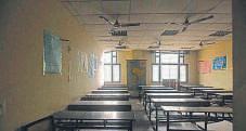 Govt scholarship budgets rise but beneficiaries decrease