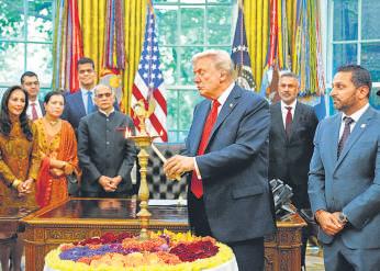 Modi, Trump talk trade links during Diwali call