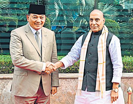 Rajnath discusses BrahMos sale with Indonesian minister