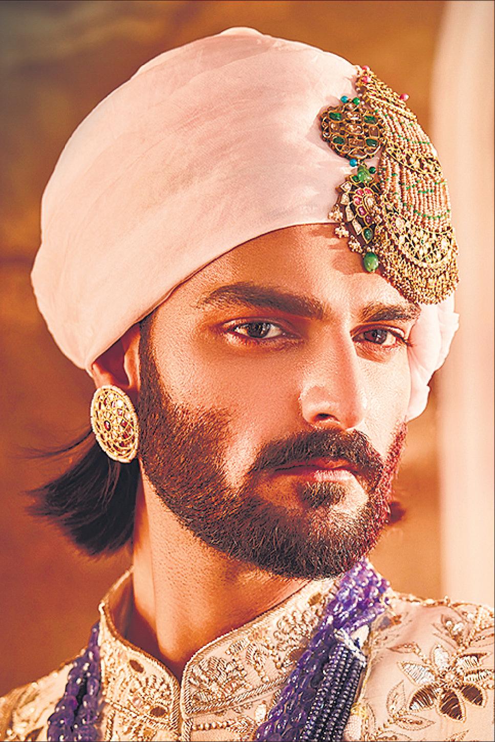 THE GROOM'S KALGI REINVENTED
