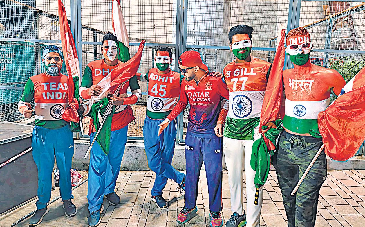 The nomadic life of Indian Super Fans
