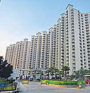 Across top 8 cities, housing sales dip 2%, office demand jumps 41%