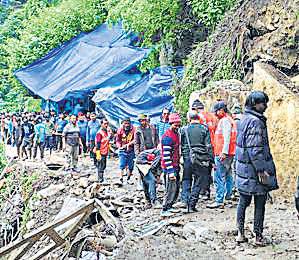 Shah takes stock of rain damage, offers support