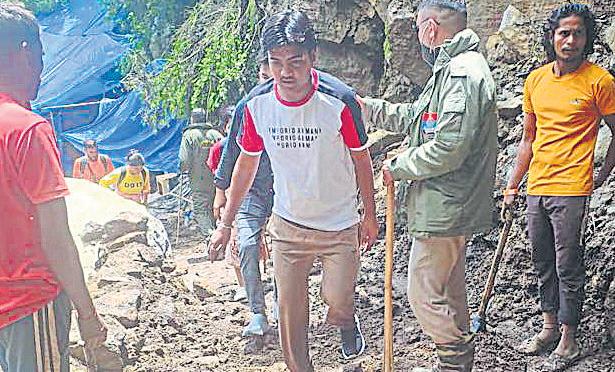 Amid rainfall, GSI issues landslide alert in 4 distts