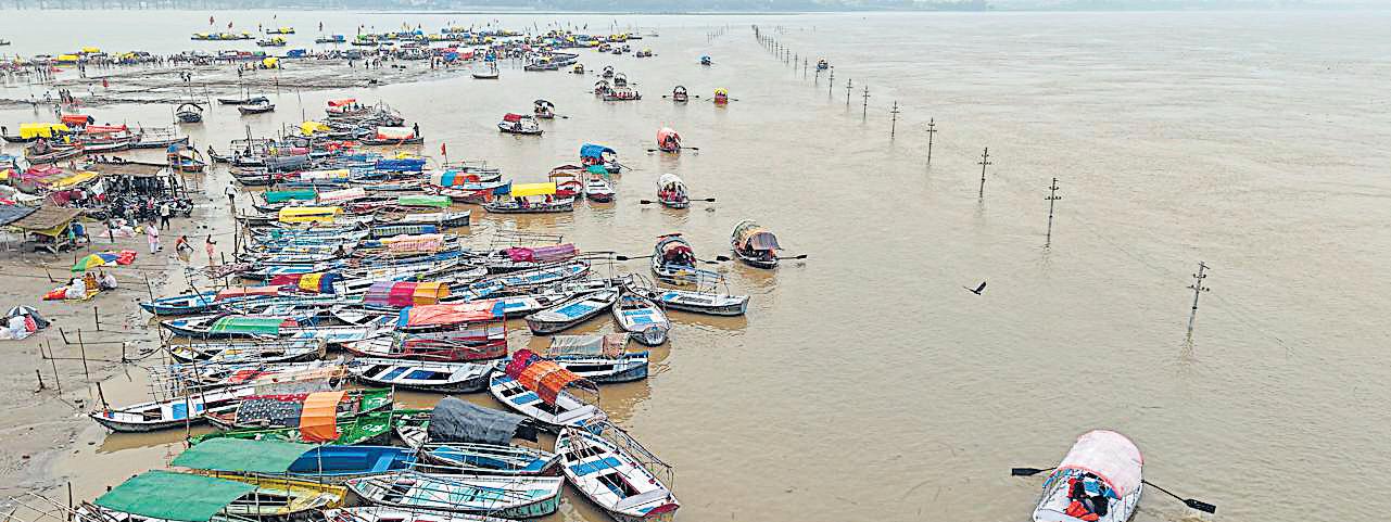 Prayagraj, Vns on flood alert as rivers swell